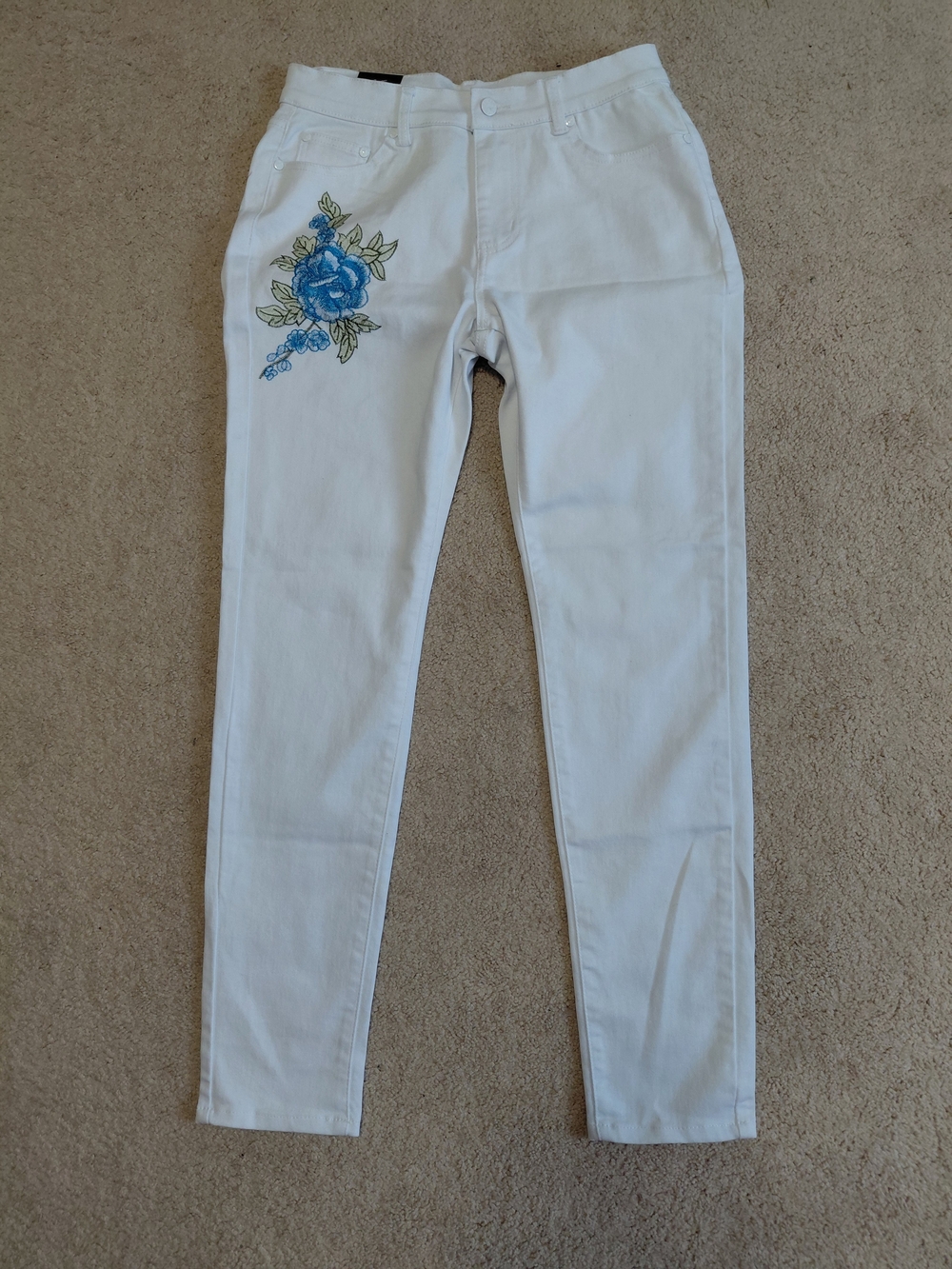 Ling's Skinny Jeans with Blue Floral Embroidery  White NWT